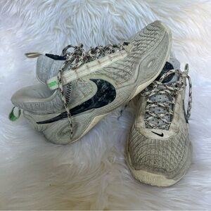 Men’s Nike Cosmic Unity Low-Top Sneakers 8.5